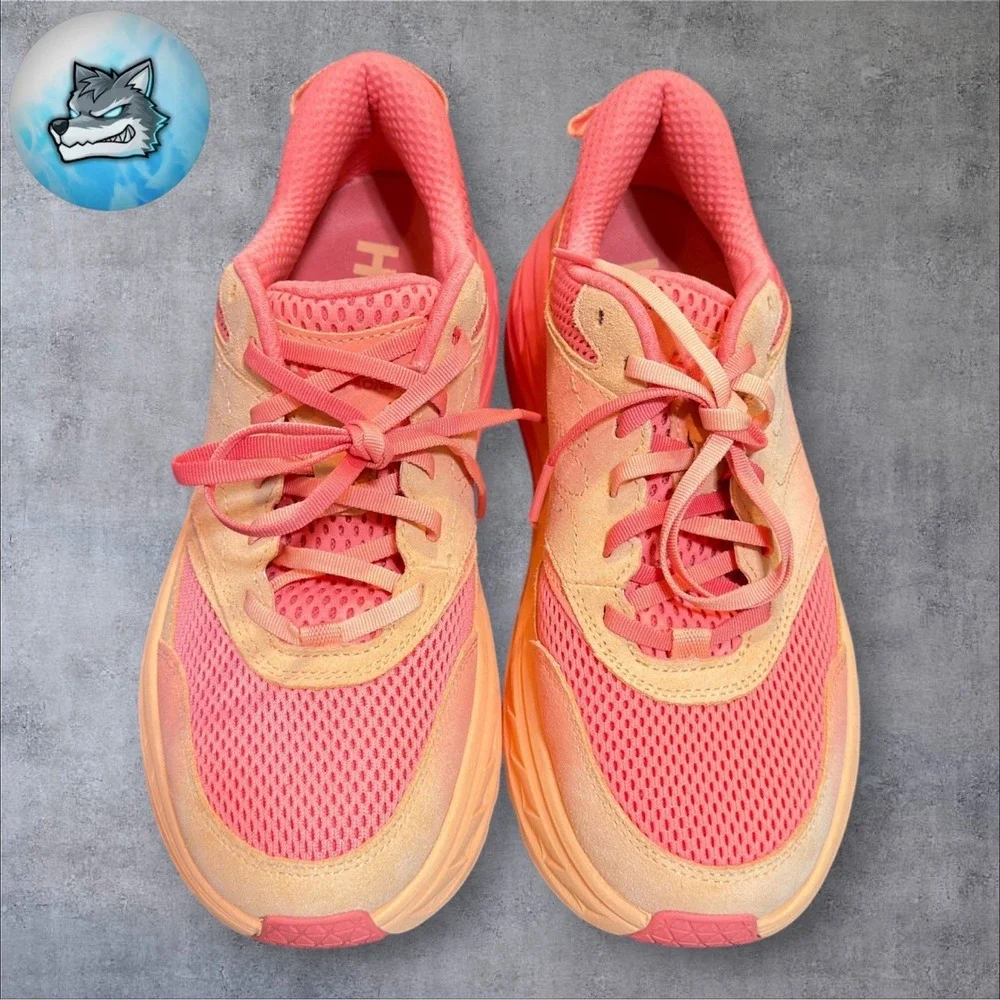 Hoka One One hoka one